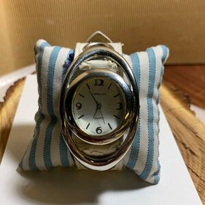 VERSAlES Ladies Quartz Watch New Battery